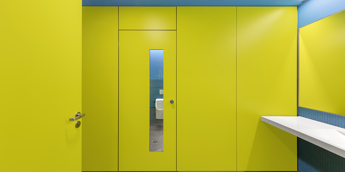 Parete divisoria per bagni pubblici Kemmlit PRIMO F