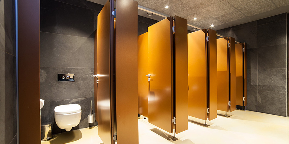 Kemmlit classiccell Parete divisoria per bagni pubblici galleggiante