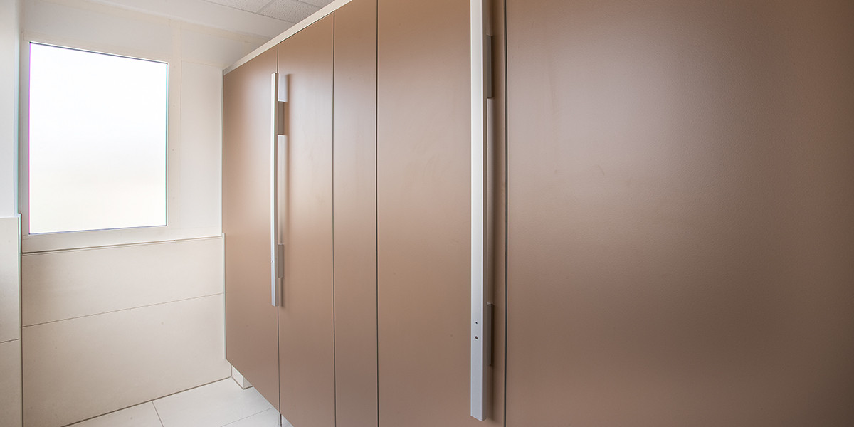 Parete divisoria per bagni pubblici Kemmlit PRIMO Kn